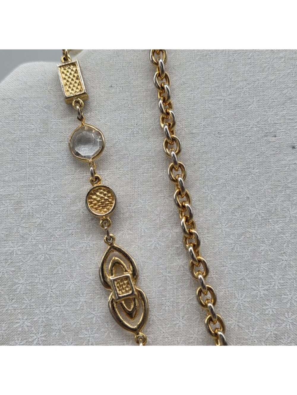 Vintage Gold Tone Fashion Necklace With Pearls & Clear Beads 37" Long - Picture 4 of 8